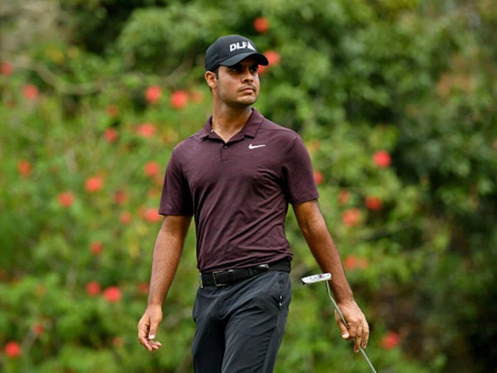 male golfer at the golf field